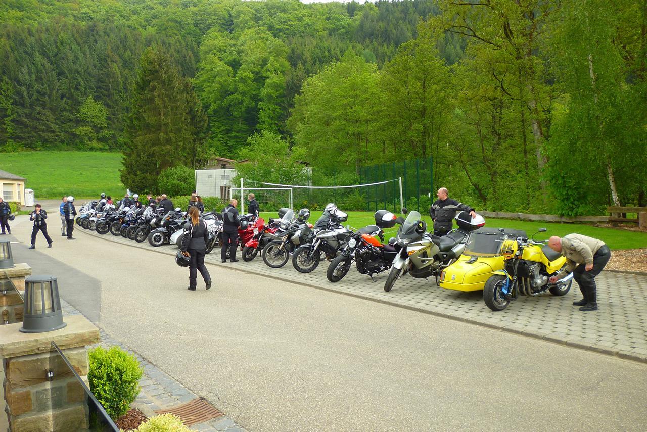 Restaurant - Pension Im Pfenn Irrhausen Esterno foto