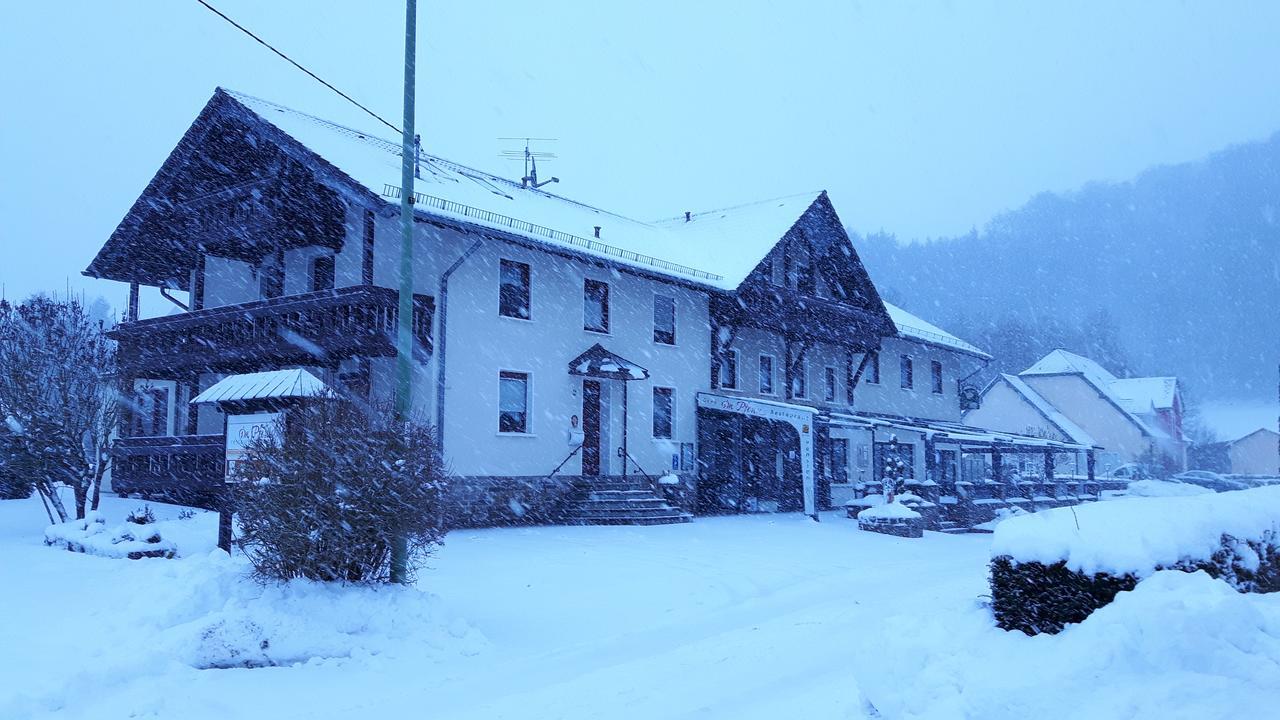 Restaurant - Pension Im Pfenn Irrhausen Esterno foto